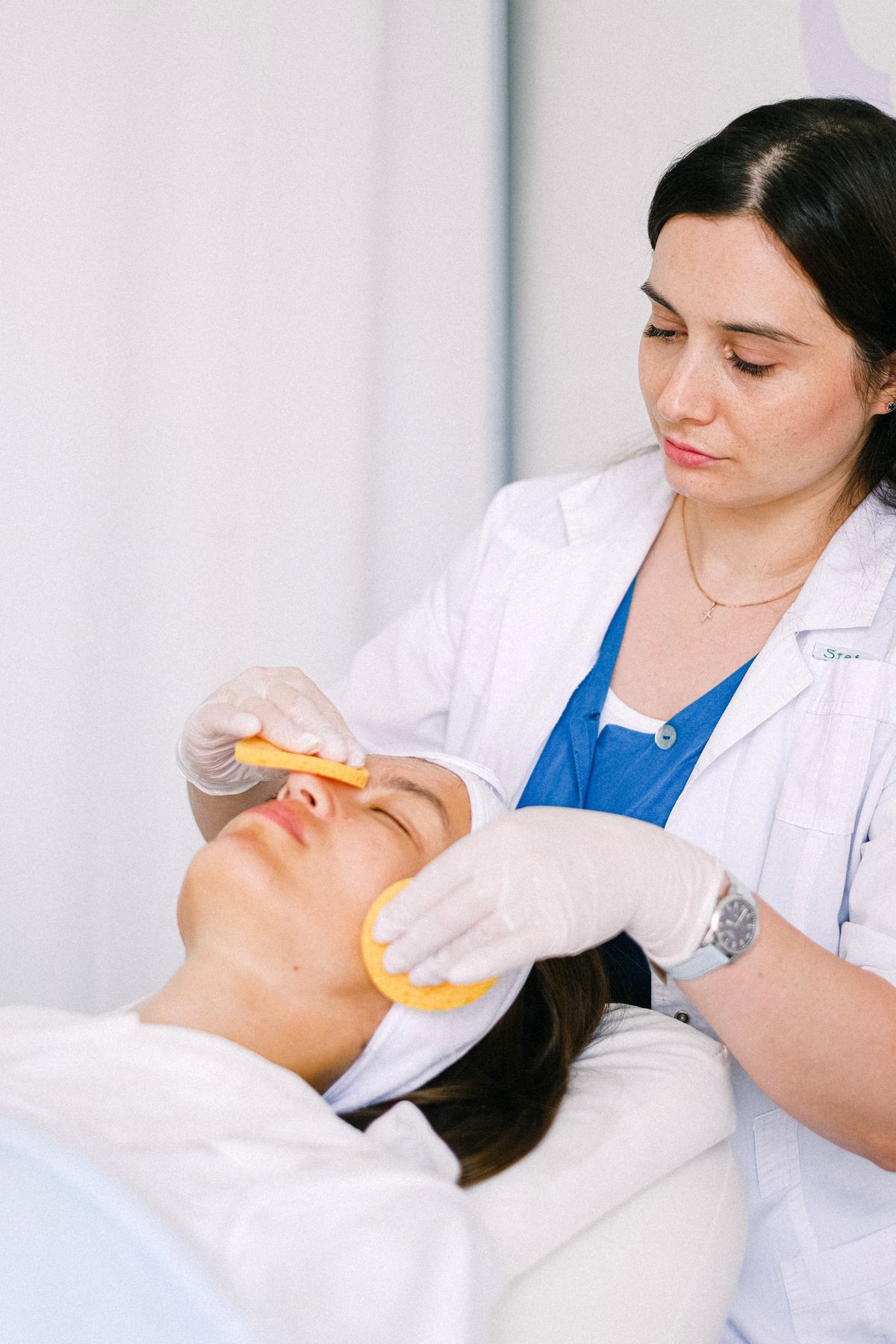Skin therapist